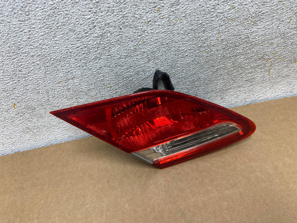 2005-2010 Toyota Avalon Left Driver LH Side Tail Light Inner AI2565 LK0