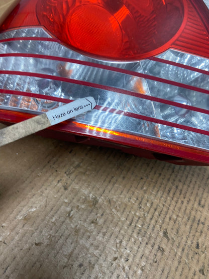 2004 2005 2006 Hyundai Elantra Sedan Left Driver LH Tail Light AE0329 LK4