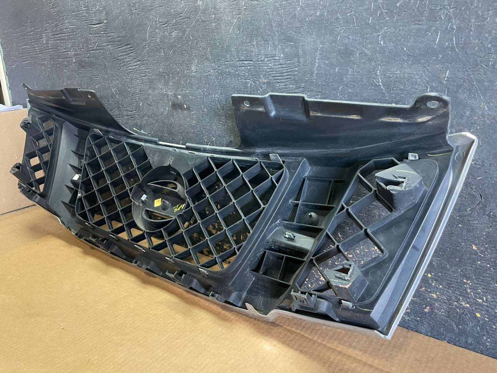 2008 to 2012 Nissan Pathfinder Front Upper Chrome Grill Grille OEM  AA8986 DG8