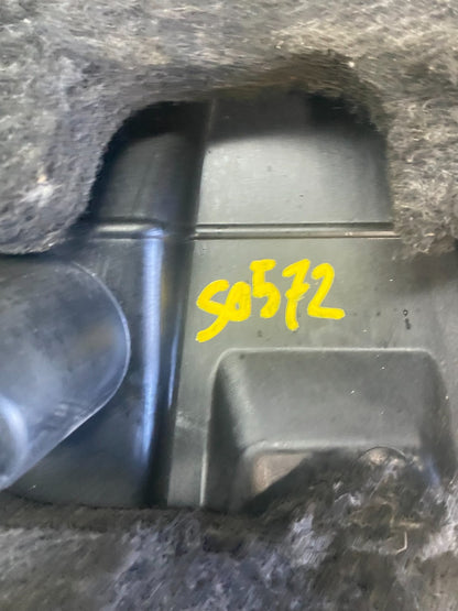 2010 to 2012 Chevrolet Equinox V6 VVT Plastic Engine Cover Shield S0572 DG9