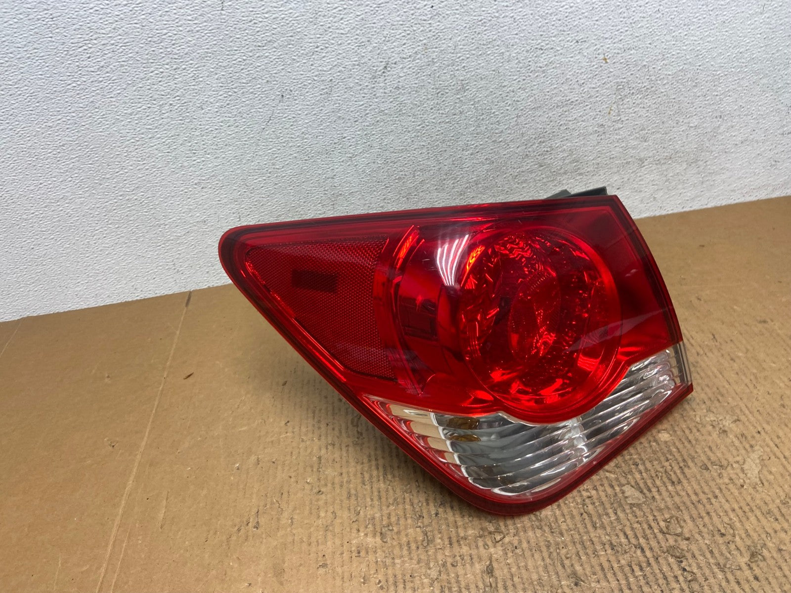 2011 2012 2013 2014 Chevrolet Cruze Left Driver LH Side Tail Light AE2865 LK2