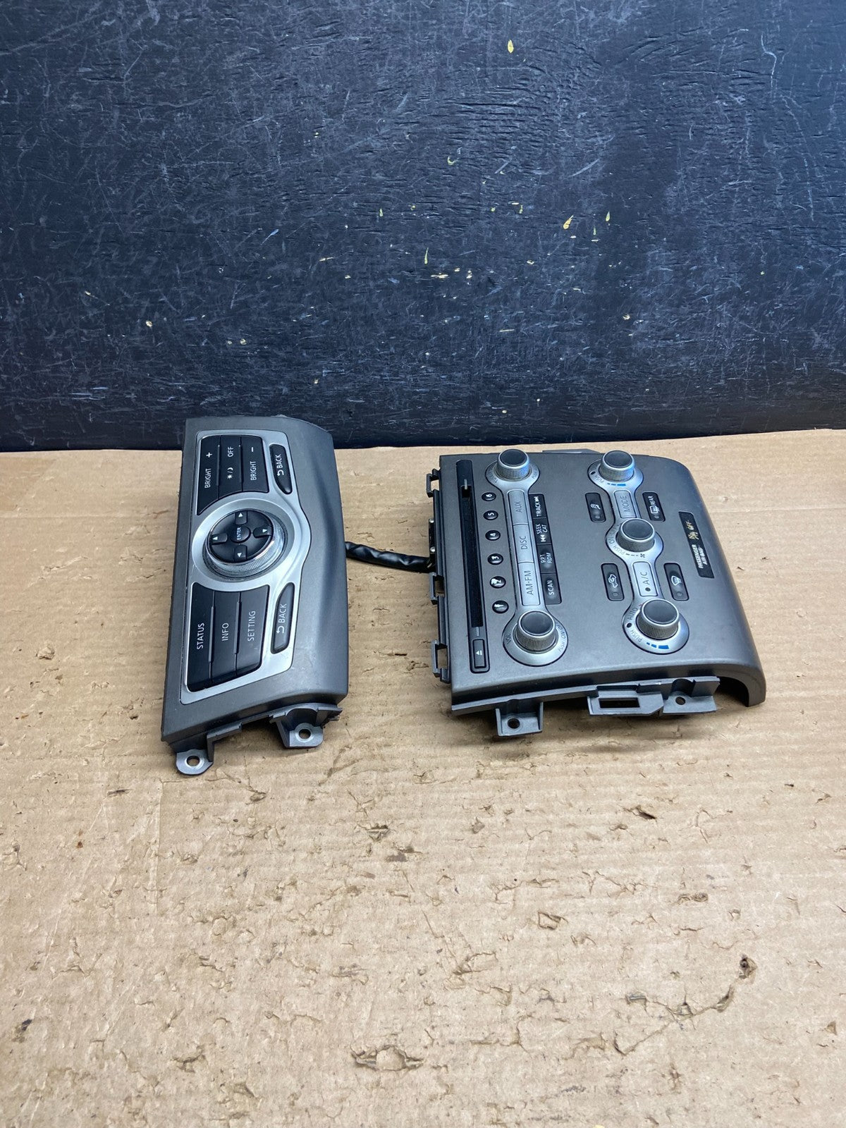 2009 - 2010 Nissan Murano AM FM Radio CD Climate Control Panel ag8676 DG1