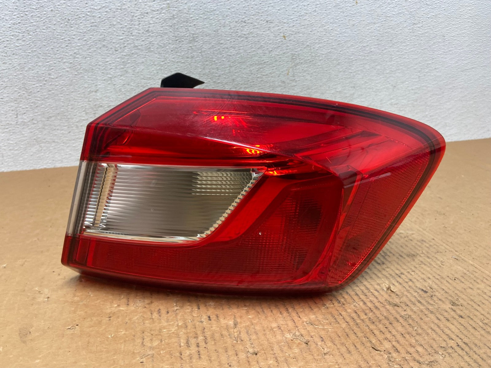 2016 2017 2018 Chevrolet Cruze Right Passinger RH Tail Light AE1251 LK0