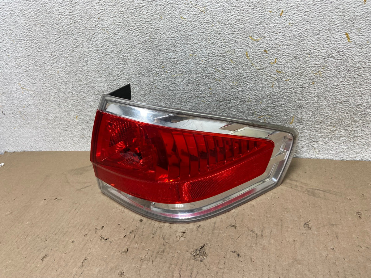 2008 2009 2010 2011 Ford Focus Sedan Right Passenger Tail Light AH7685 LK2