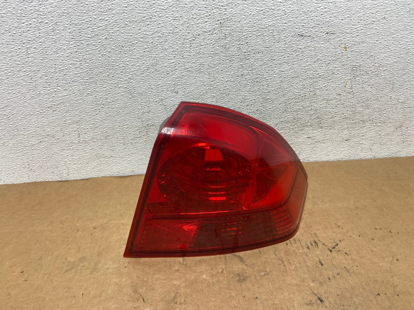 2003 2004 2005 Honda Civic Sedan Right Passenger RH Tail Light AD4785 LK0