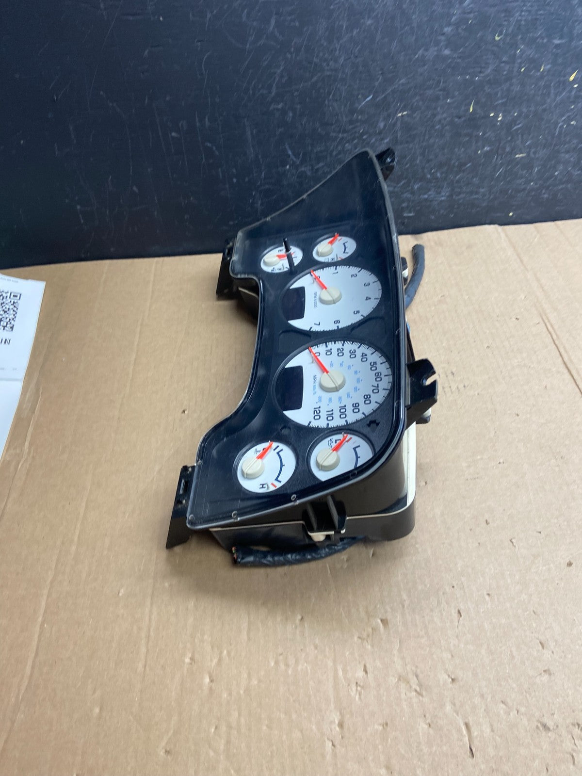 2004 - 2005 Dodge Ram 1500 Instrument Speedometer Gauge Cluster ae4395 DG2