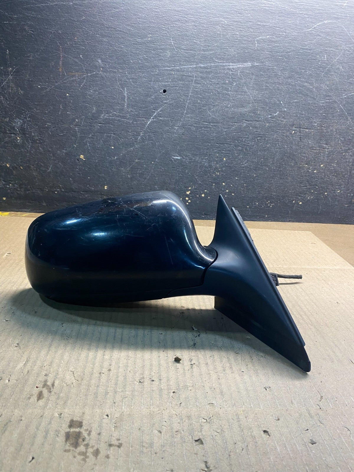 1999 to 2002 Audi A4 Right Passenger RH View Power Door Mirror OEM Z5185 DG0