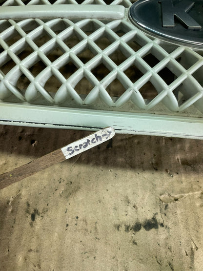 2004 to 2005 Kia Sedona Front Upper Grill Grille L9634 PS5