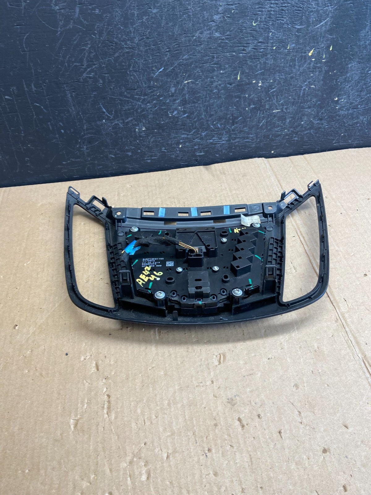 2013 2014 2015 2016 Ford Escape Dash Radio Control Panel Bezel AE4246 DG3
