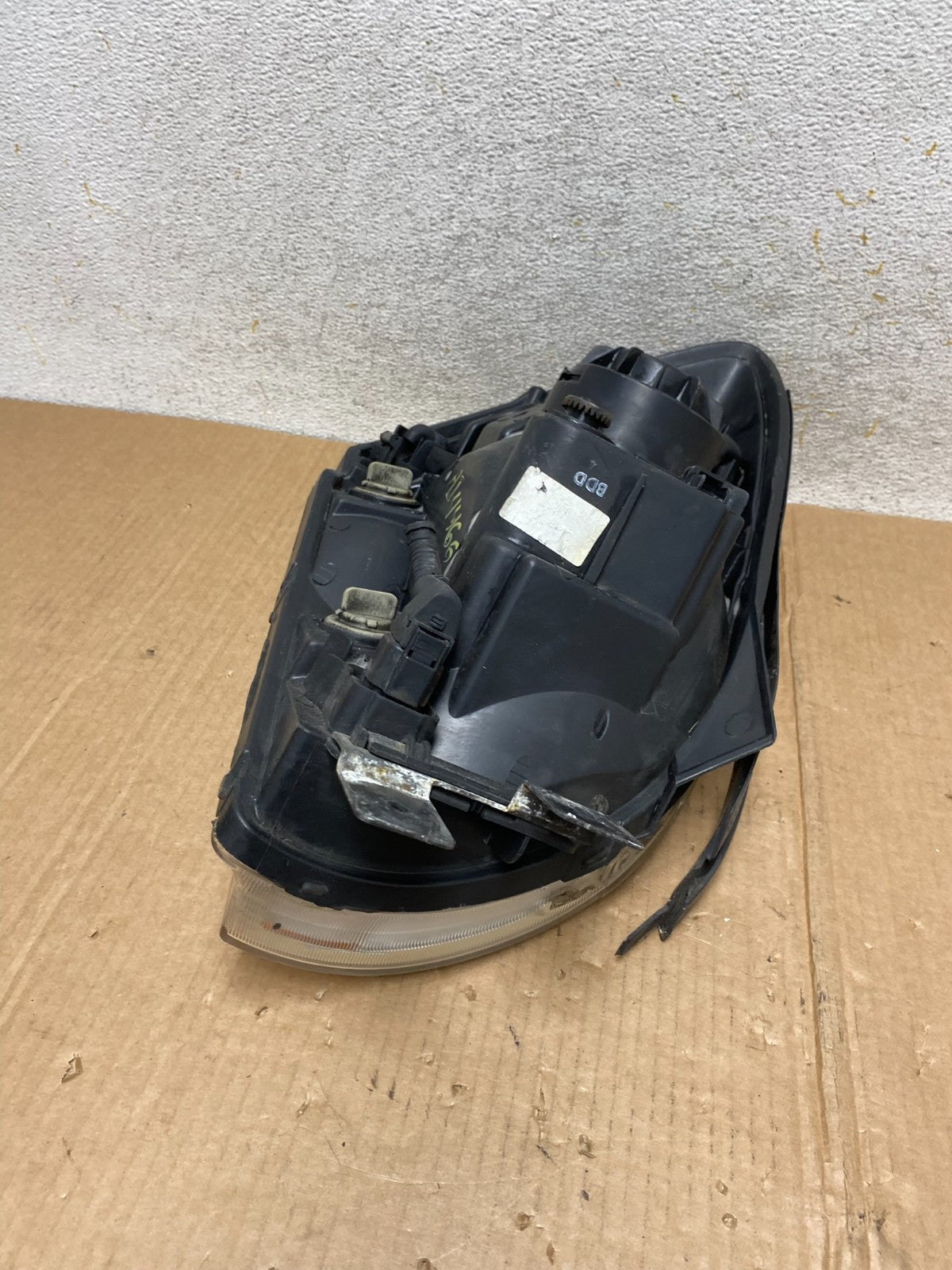 2005 to 2006 Kia Sportage Left Driver LH Halogen Headlight AI4466 DW6