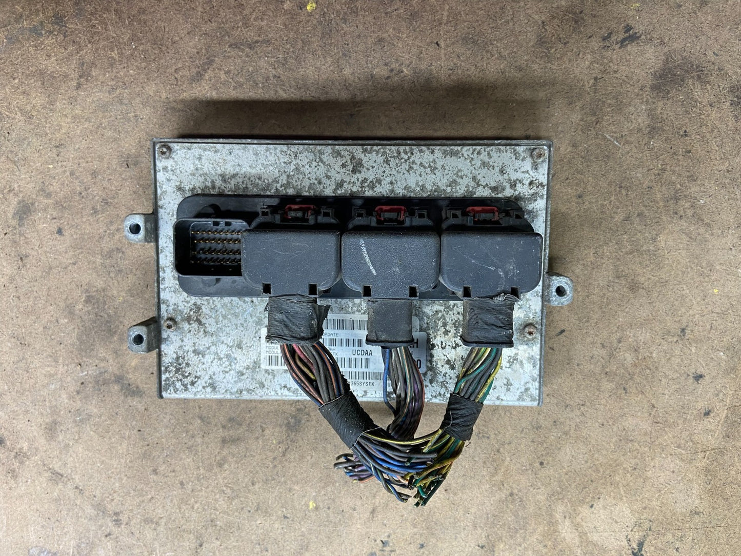 2005 Dodge Ram 1500 Engine Computer 5.7L ECM P56028873AH M97760