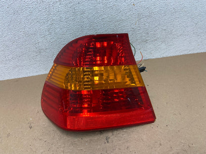 2002 - 2005 BMW 3 E46 Series Left Driver Side Lh Tail Light AF4527 LK0