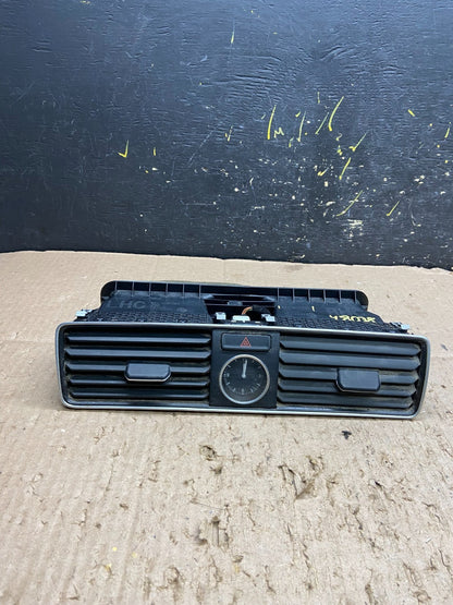 2012 - 2015 Volkswagen Passat Dash Dashboard Middle Center Air Vent OEM Y8038 DG0