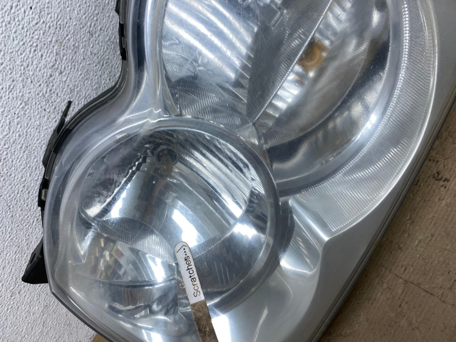 2005-2007 Jeep Grand Cherokee Left Driver LH Halogen Headlight AF4636 LK3