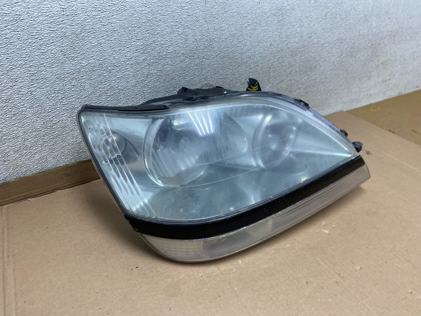 2001 2002 2003 Lexus RX300 Right Passenger Headlight Xenon HID U8242 DW2