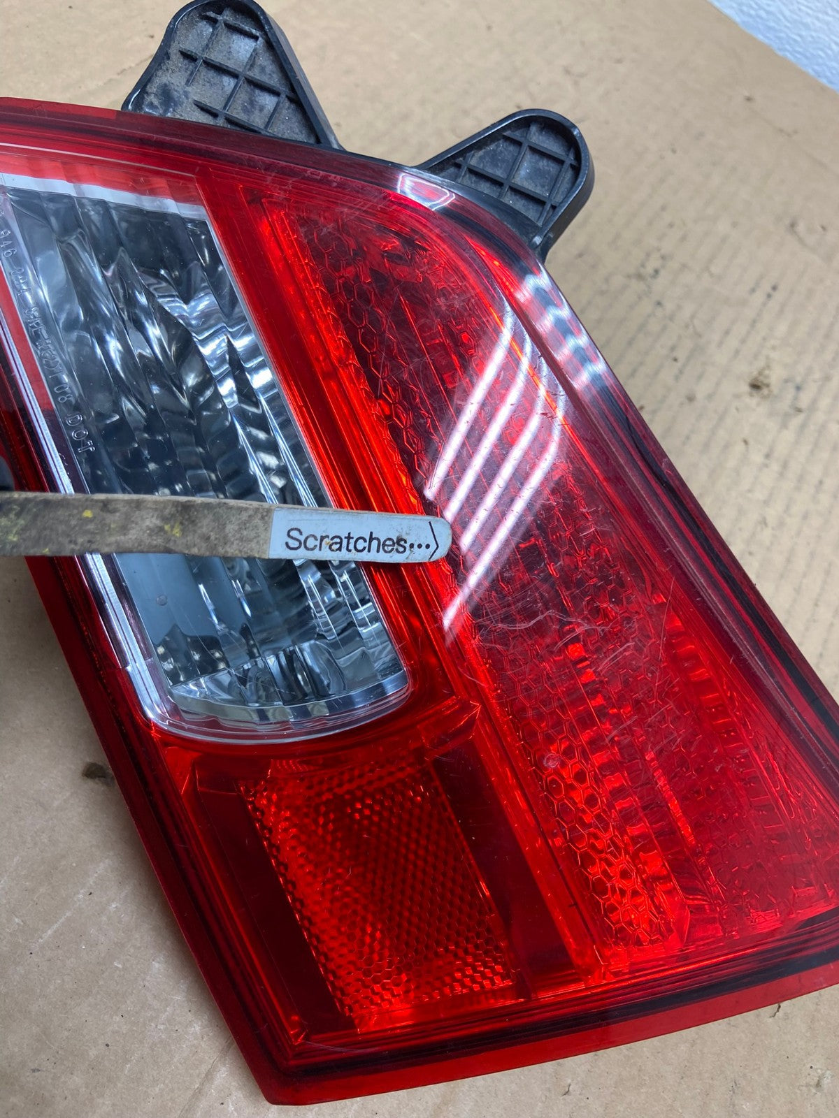 2010 - 2014 Subaru Outback Right Passenger RH Inner Tail Light AD0842 LK3
