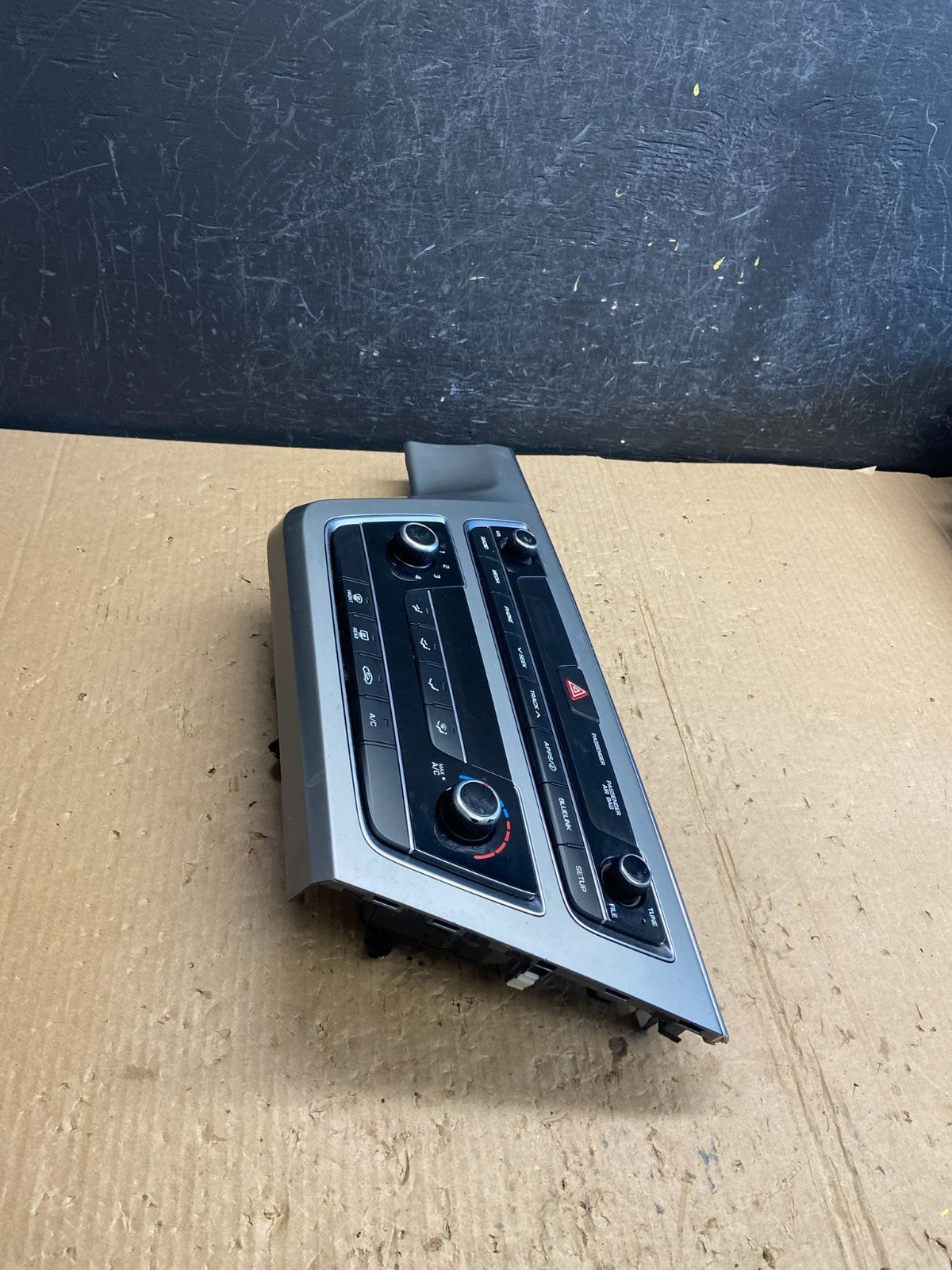 2015 to 2017 Hyundai Sonata Ac Heater Climate Control AE4180 DG2