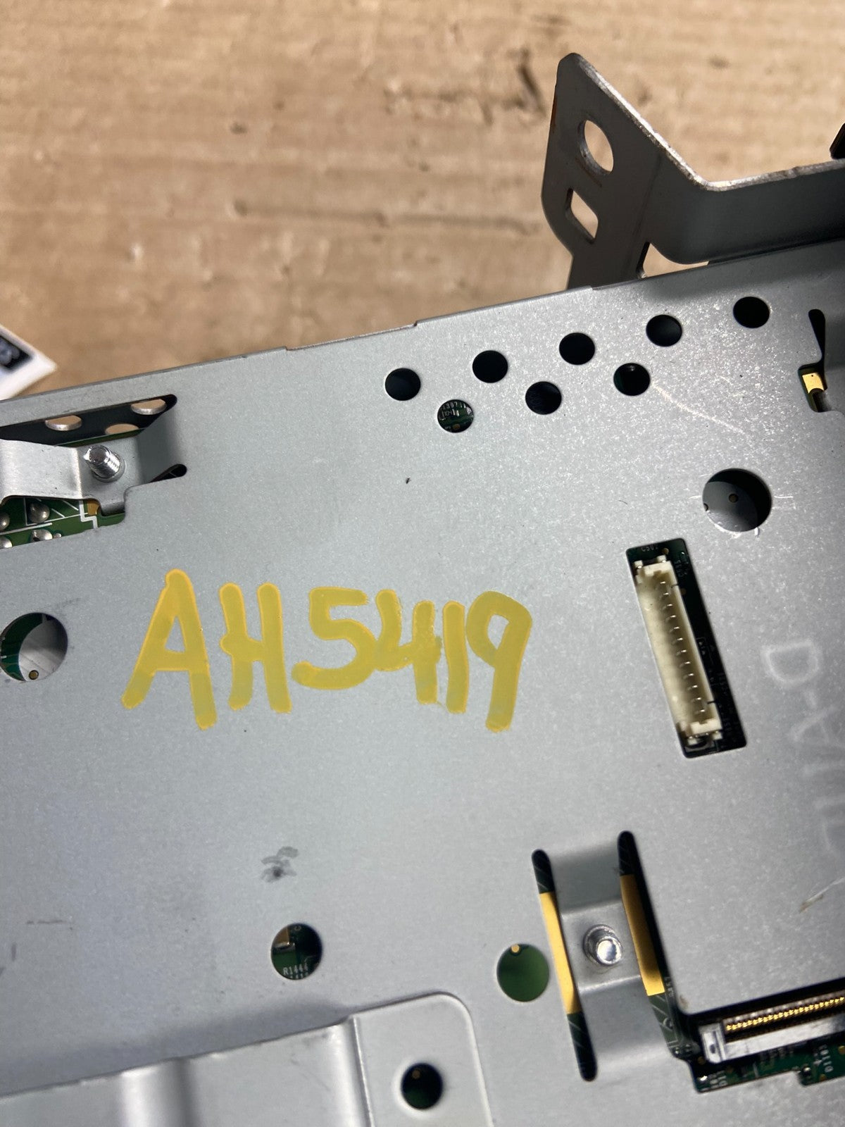 2017 to 2018 Hyundai Elantra Radio Clock Digital Player FM/AM AH5419 DG6