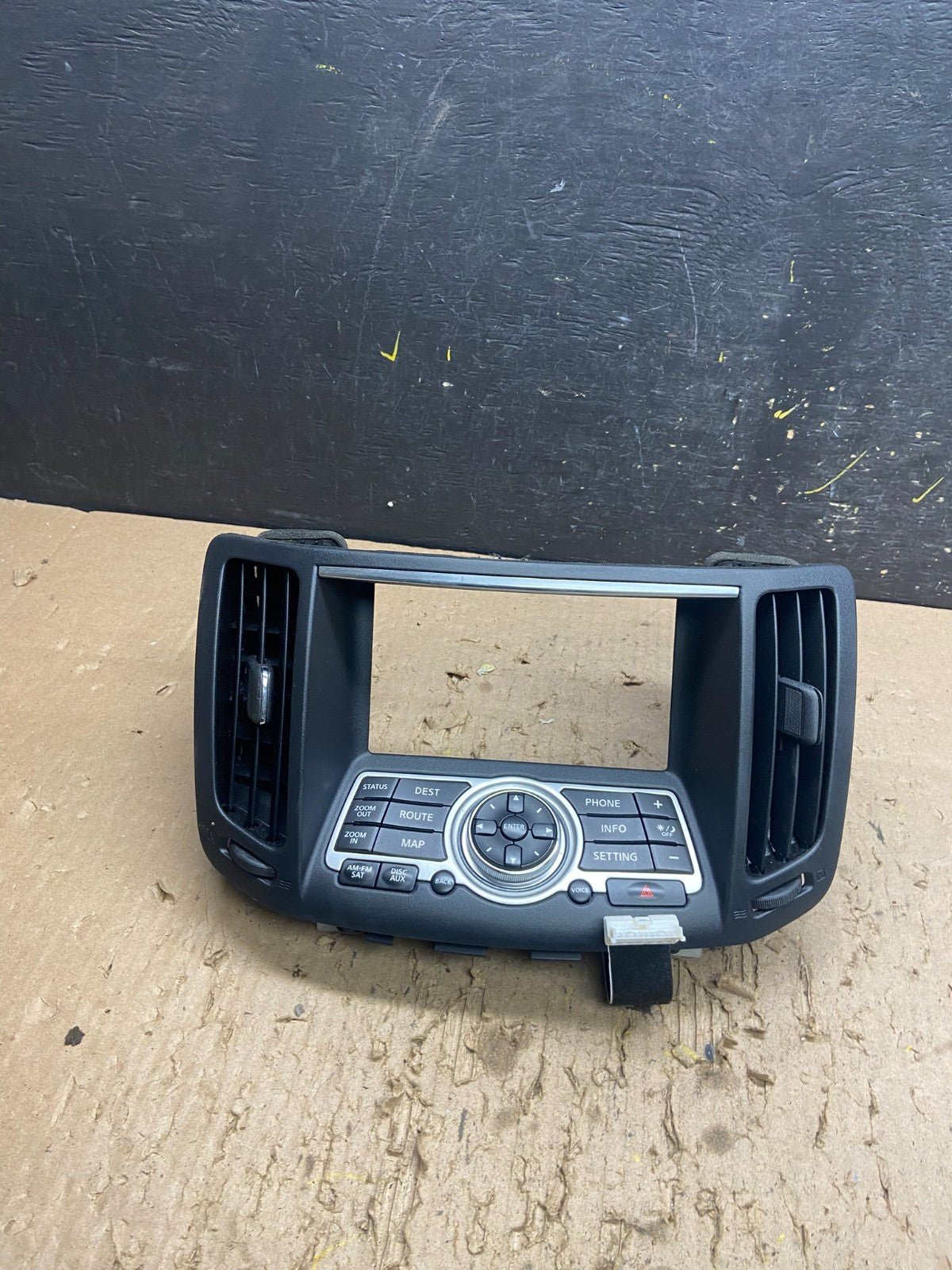 2008 - 2012 Infiniti G35 EX35 Radio Player Screen Panel Bezel t8953 DG0