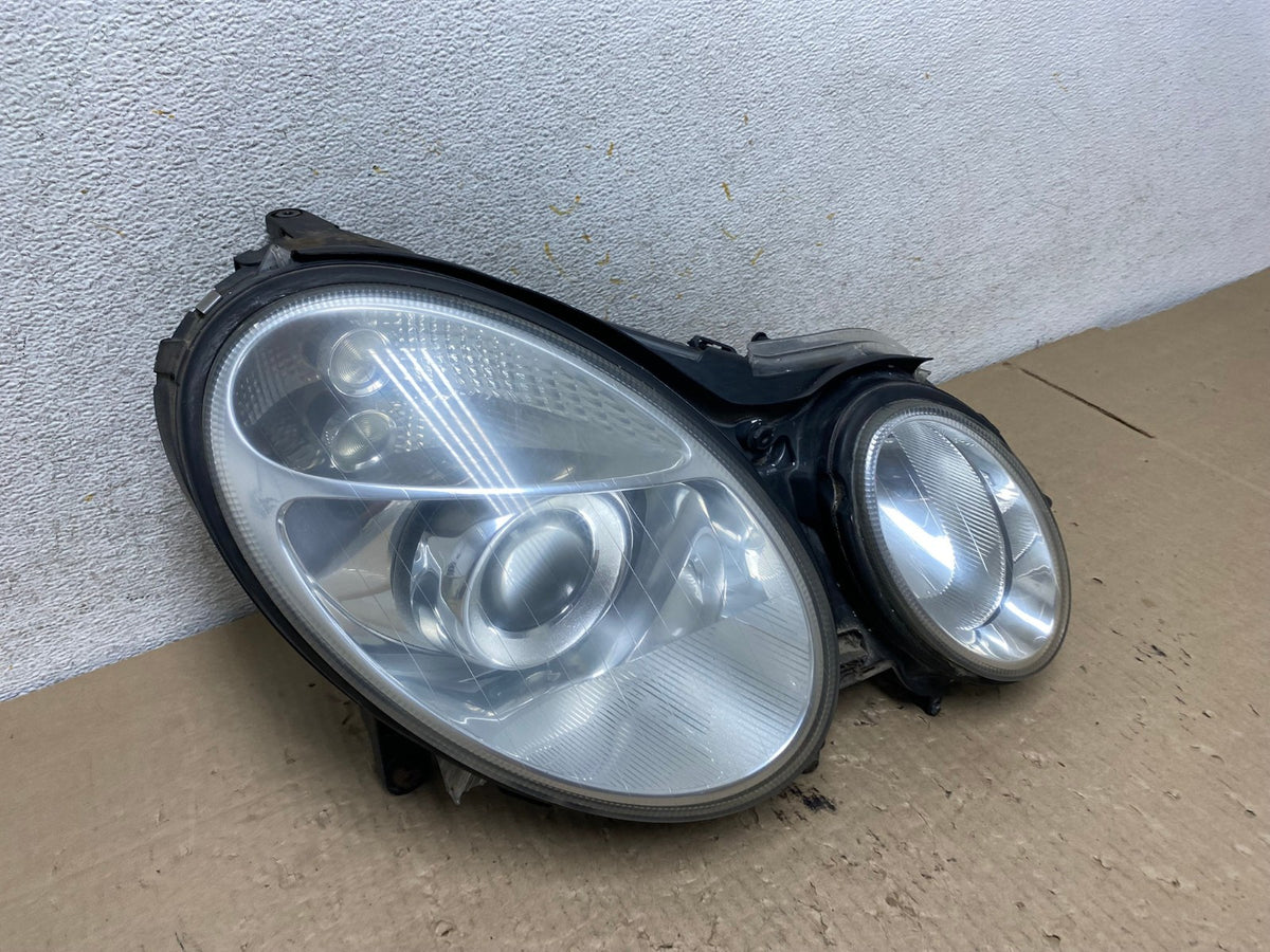 2003-2006 Mercedes E E320 E350 Class Right Passenger Halogen Headlight AI2446 LK2