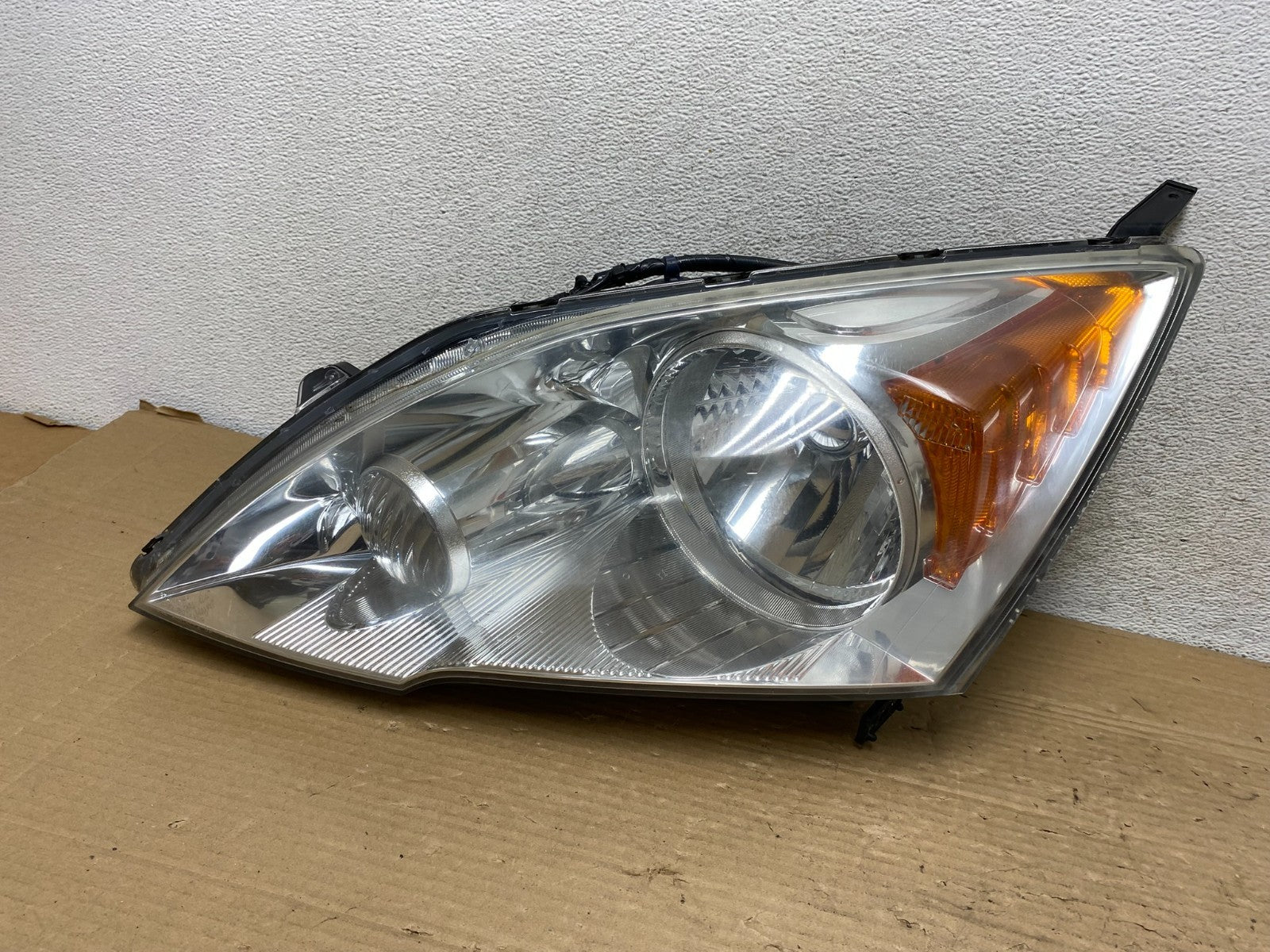 2007 to 2011 Honda CR-V Crv Left Driver LH Side Headlight Halogen AG9111 DW0