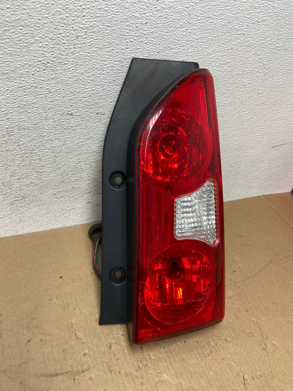 2005 to 2015 Nissan Xterra Right Passenger Rh Side Tail light AD6547 LK2