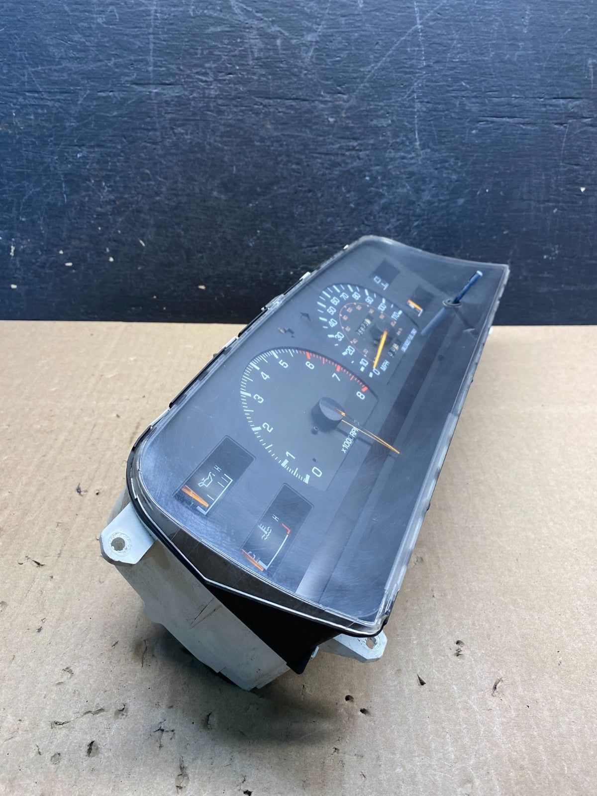 1992 to 1995 Toyota 4Runner Instrument Cluster 83200-35220 AG9417 PS1