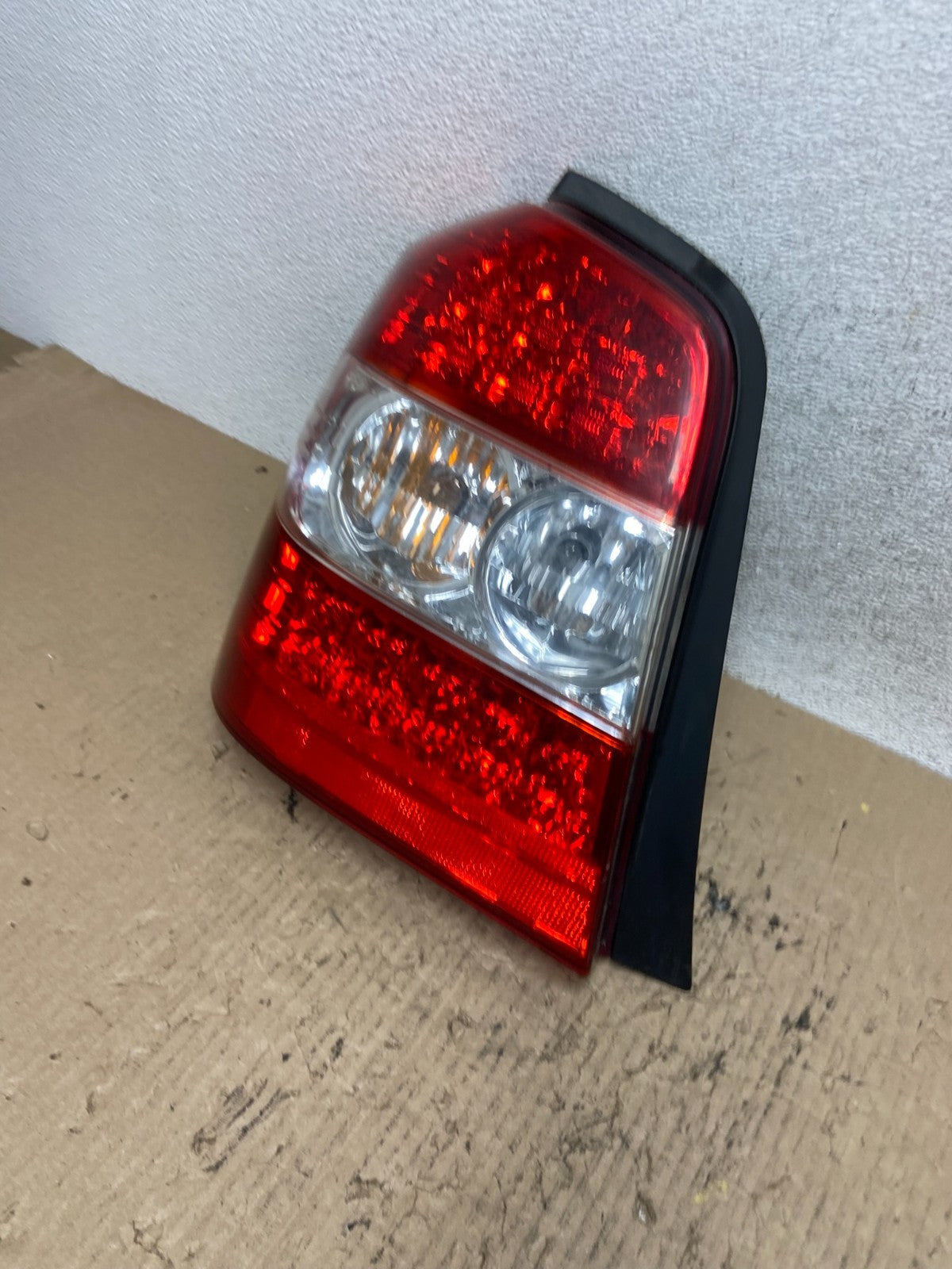 2006-2007 Toyota Highlander Hybrid Left Driver LH Side Tail Light AF7020 DW1