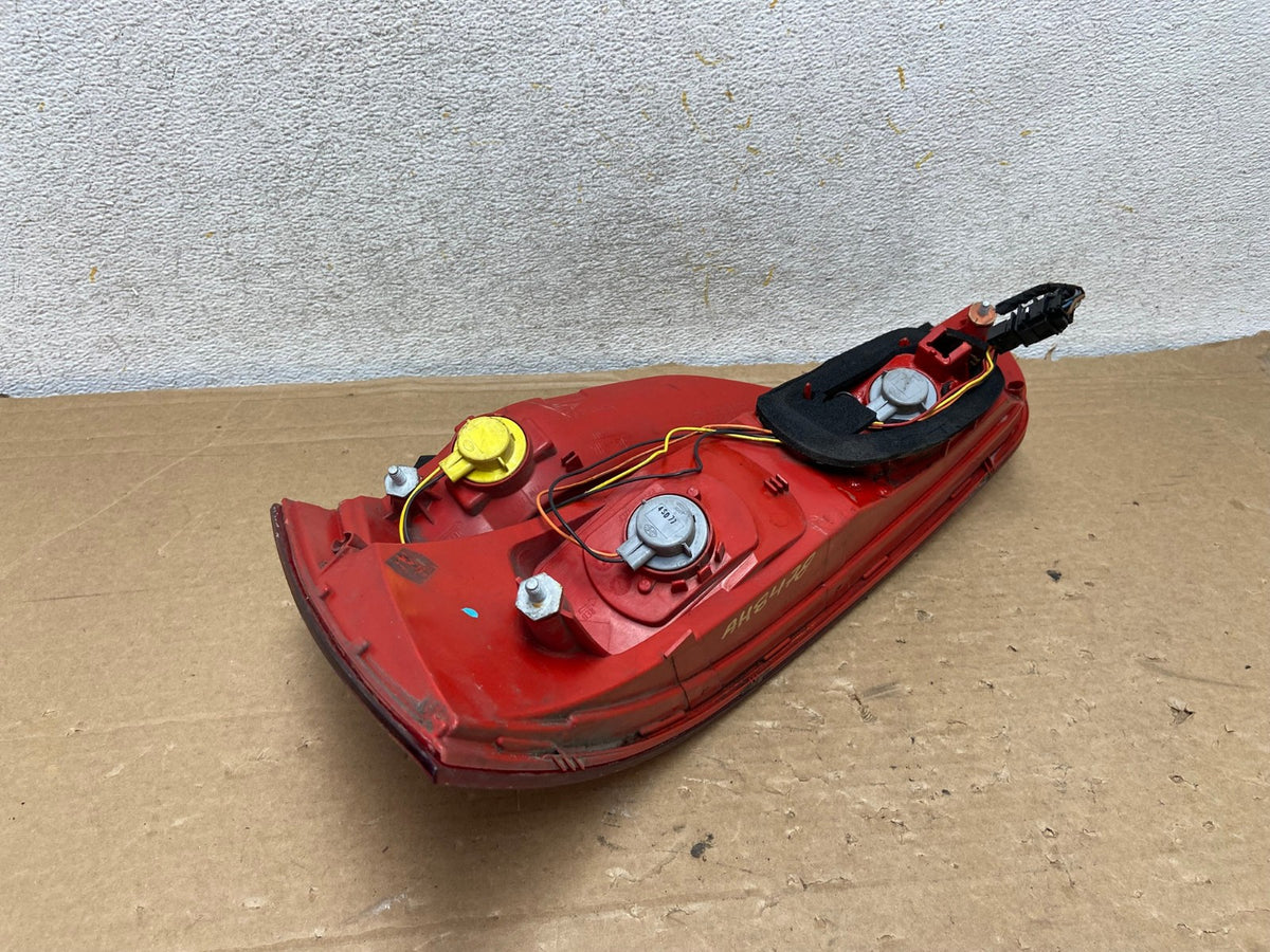 2007 2008 2009 Audi Q7 Left Driver Lh Side Tail Light AH8478 LK3