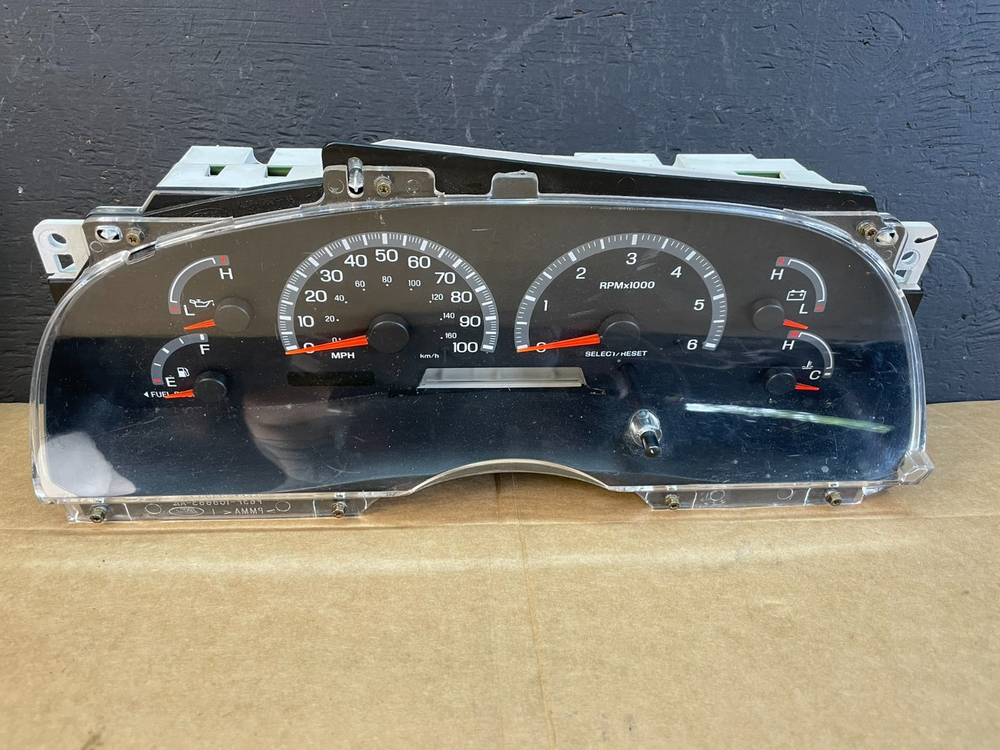 2000 2001 2002 Ford Expedition Speedometer Instrument Gauge Cluster Oe AC4947 DG0