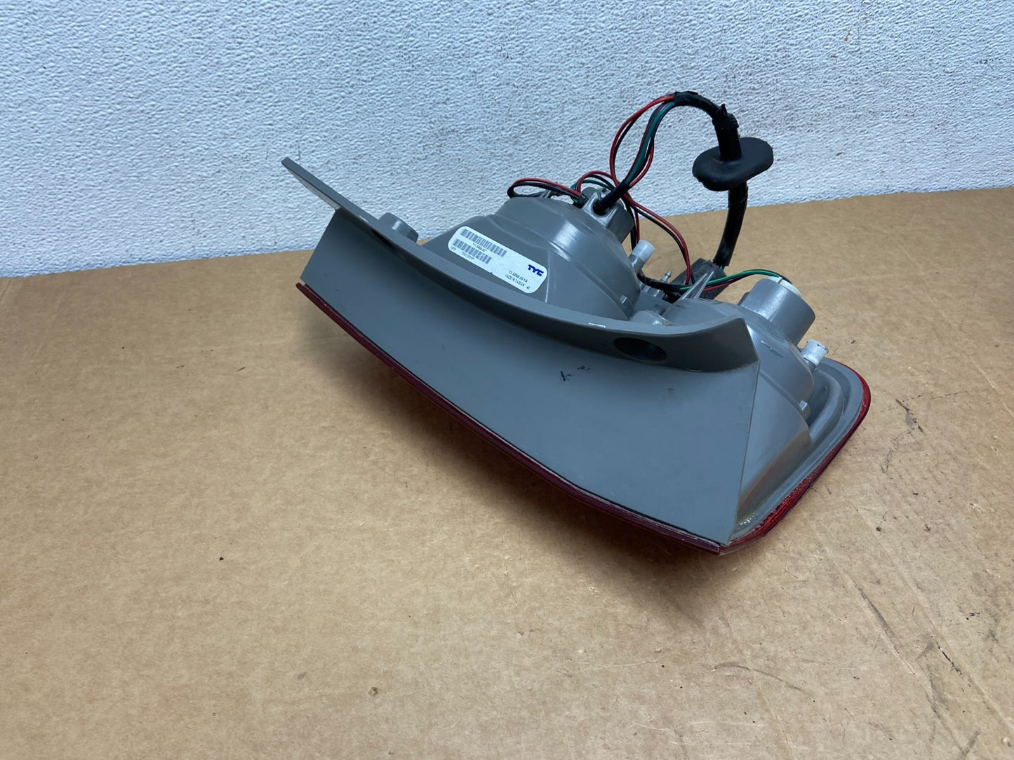 2003 2004 2005 Honda Pilot Right Passenger RH Side Tail Light AD6059 DW4