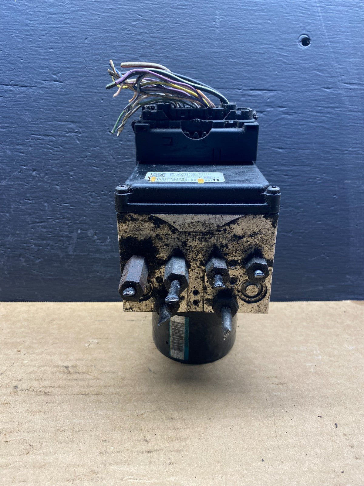 2011 - 2014 Ford E250 E350 Van ABS Anti Lock Brake Pump Module AC7982 DG1