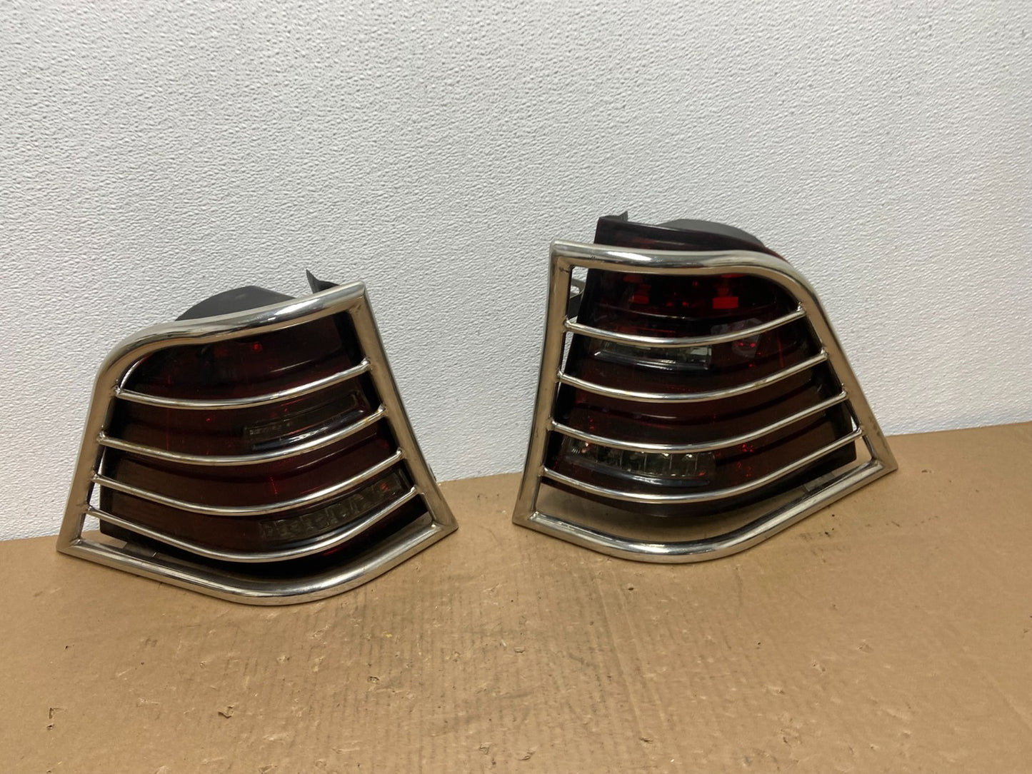 1998 to 2001 Mercedes ML320 ML-Class Right Passenger Rh Tail Light AB65630