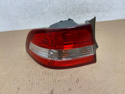 2000 2001 Lexus ES300 Outer Left Driver Lh Side Tail Light AE7248 LK0