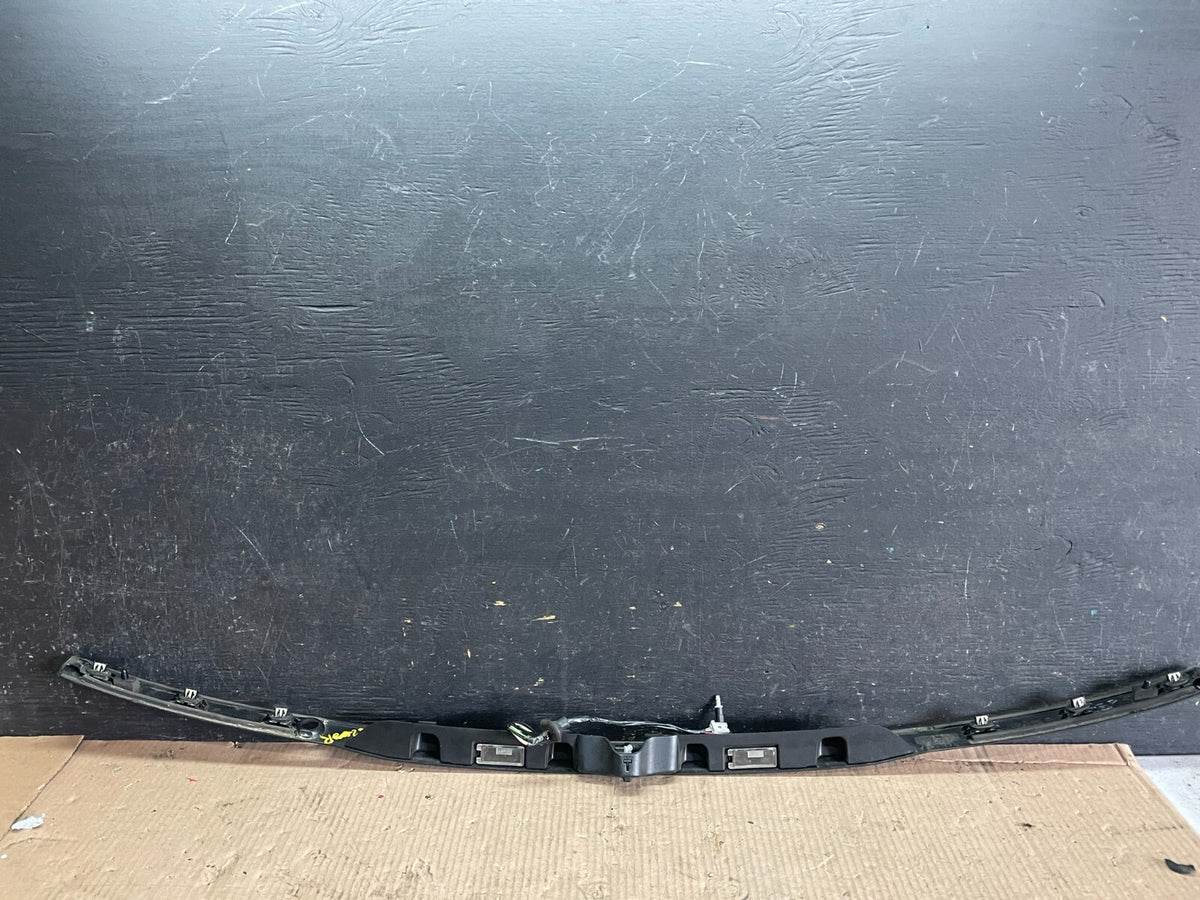 2016 - 2019 Ford Explorer Interceptor Rear Tailgate Molding With Camera M2967 DG3