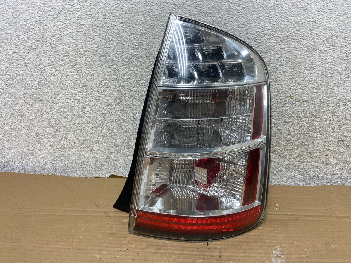 2006 to 2009 Toyota Prius Tail Light Right Passenger Side AG9030 LK0