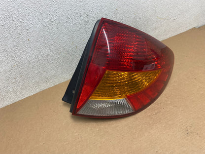 1999 to 2002 Kia Rio Right Passenger RH Side Tail Light OEM O9606 DG2