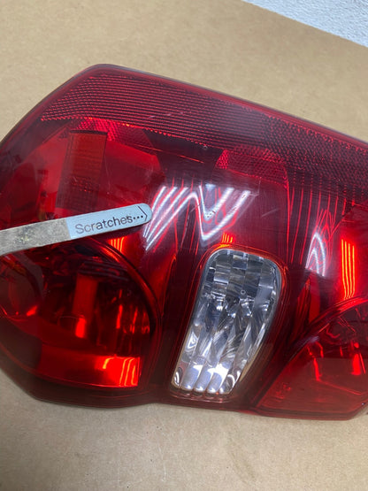 2004 2005 Toyota RAV4 Right RH Passenger Side Tail Light AE2916 LK3