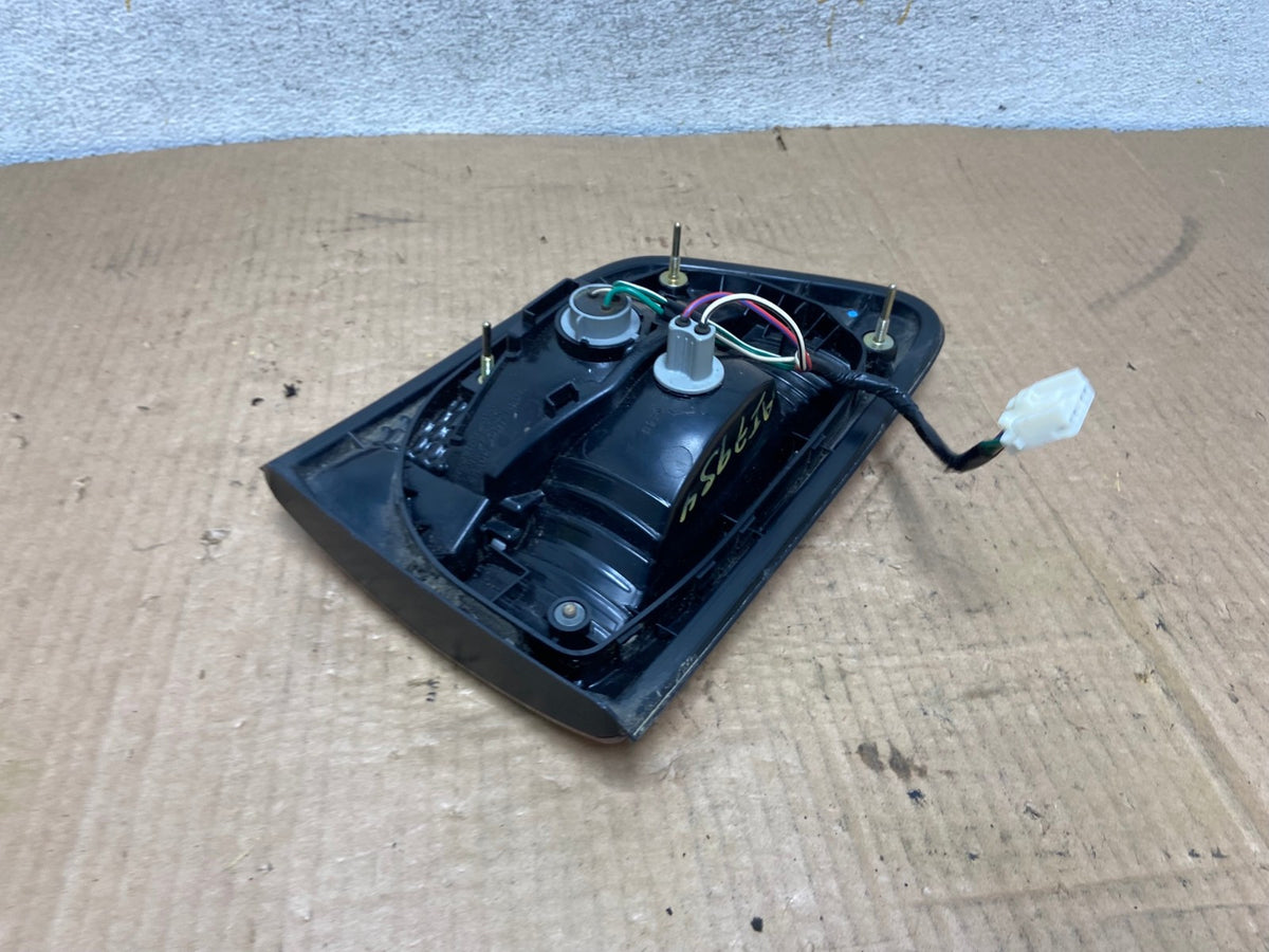 2001 - 2003 Toyota Sienna Right Passenger Rh Side Inner Tail Light AI7954 LK4