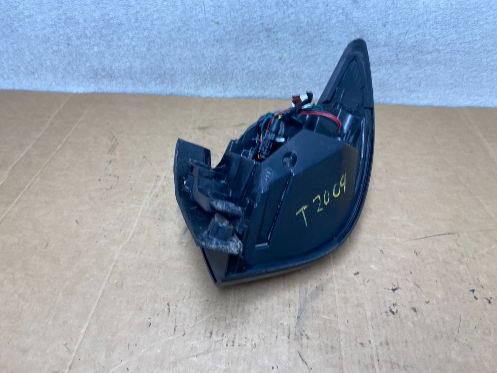 2013 to 2017 Chevrolet Traverse Left Driver LH Side Tail Light Oem T2009 DW7