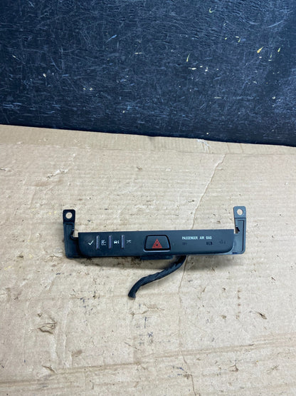 2013 - 2017 GMC Acadia Center Dash Hazard Warning Switch AF2373 DG0