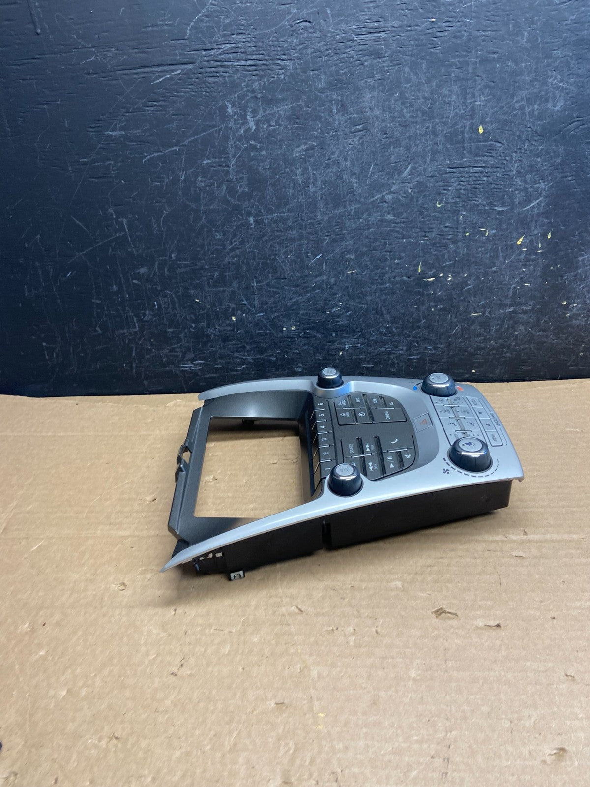 2016-2017 Chevy Equinox Terrain Radio Face Climate Control Panel Bezel AF2514 DG1
