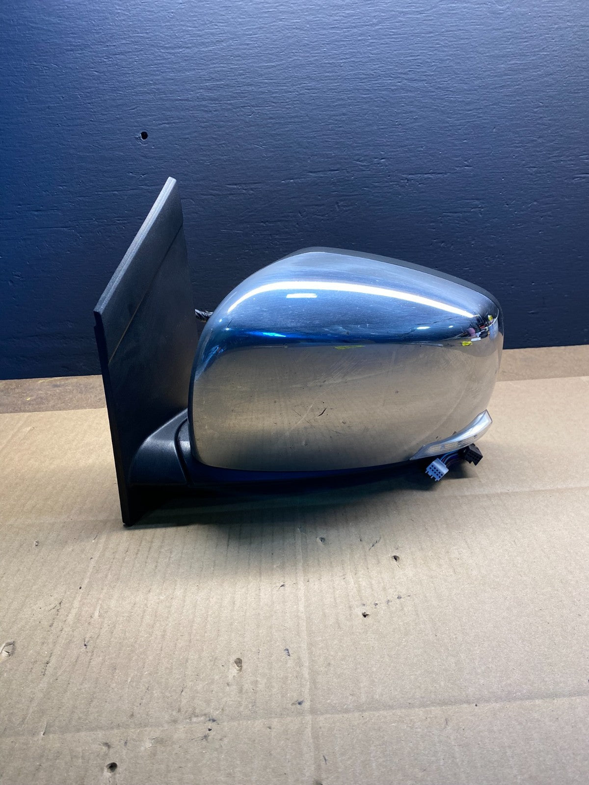 2011-2016 Chrysler Town Country Left Driver LH  Turn Door Heat Mirror AB4080 DW0