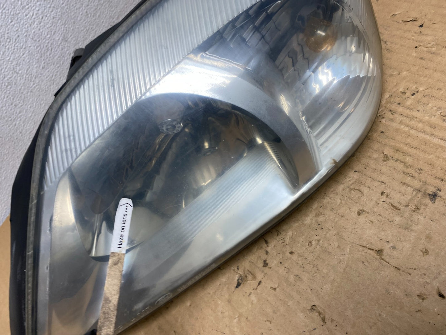 2000 to 2005 Mercury Sable Left Driver LH Side Halogen Headlight AC7762 DW4