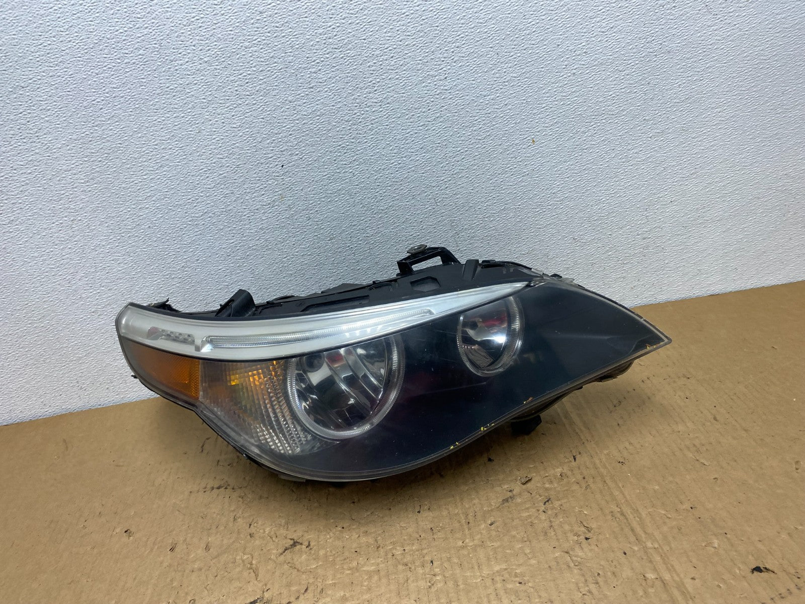 Halogen 2004 -2007 BMW 535i 5 Series Right Passenger Side Headlight AC8127 DW0