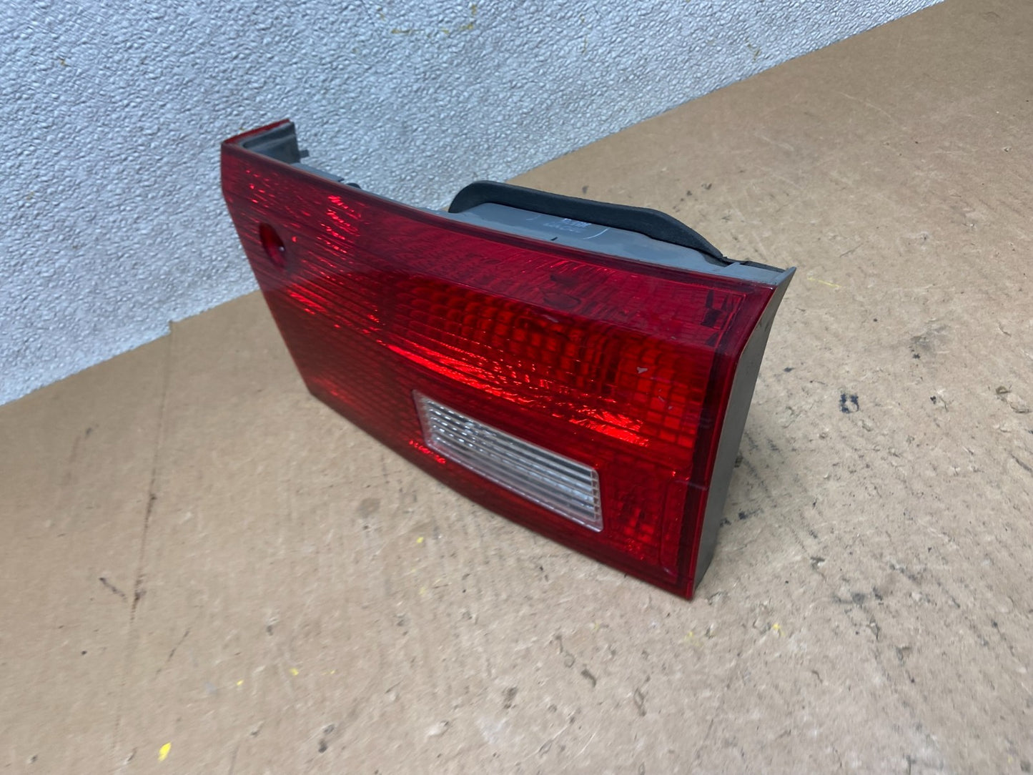 2005 Honda Accord Sedan Right Passenger Inner Tail Light OEM Z7846 DW1