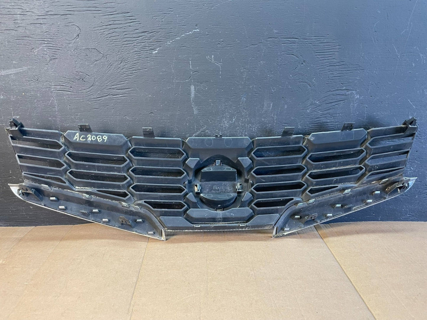 2008 to 2009 Nissan Altima Coupe Front Upper Grill Grille OEM AC2089 DG4