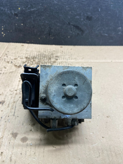 2011 - 2014 Ford E250 E350 Van ABS Anti Lock Brake Pump Module q6124 DG5
