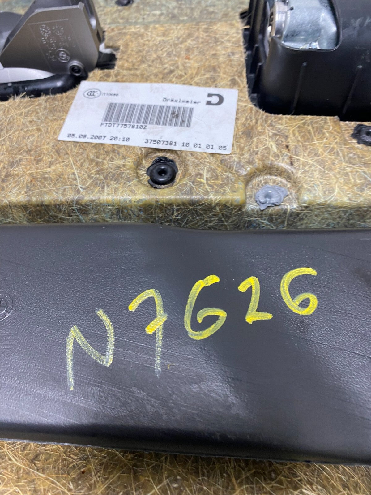 2006 to 2008 BMW 750i Front Left Driver Side Door Trim Panel n7626 DG10