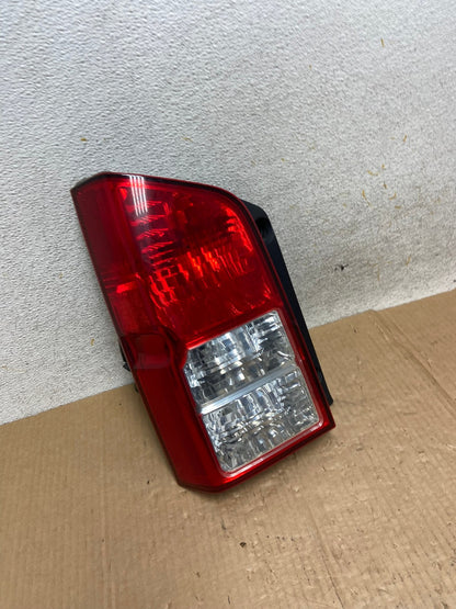 2005 to 2012 Nissan Pathfinder Tail light Left Driver Lh Side AI5867 LK2